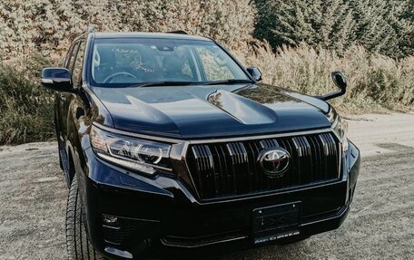 Toyota Land Cruiser Prado 150 рестайлинг 2, 2020 год, 5 500 000 рублей, 2 фотография