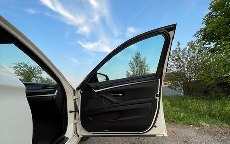 BMW 5 серия, 2013 год, 1 800 000 рублей, 38 фотография