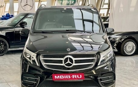 Mercedes-Benz V-Класс, 2018 год, 6 200 000 рублей, 2 фотография