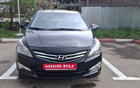 Hyundai Solaris II рестайлинг, 2014 год, 790 000 рублей, 2 фотография