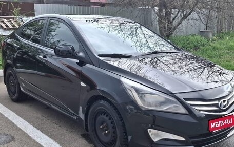 Hyundai Solaris II рестайлинг, 2014 год, 790 000 рублей, 3 фотография
