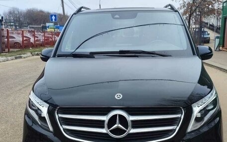 Mercedes-Benz V-Класс, 2018 год, 6 200 000 рублей, 12 фотография