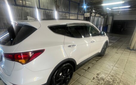 Hyundai Santa Fe III рестайлинг, 2016 год, 2 850 000 рублей, 3 фотография