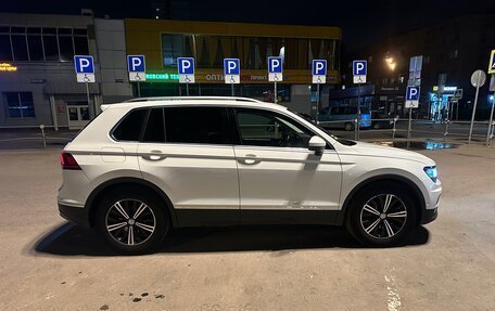 Volkswagen Tiguan II, 2020 год, 2 500 000 рублей, 2 фотография