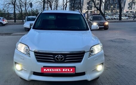 Toyota RAV4, 2011 год, 1 300 000 рублей, 2 фотография