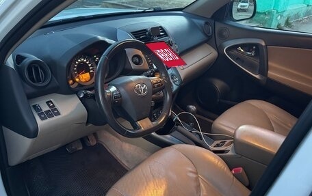 Toyota RAV4, 2011 год, 1 300 000 рублей, 6 фотография