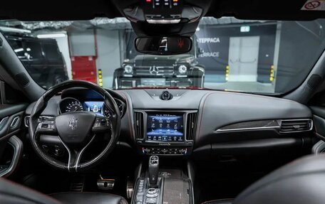 Maserati Levante I, 2019 год, 4 700 000 рублей, 3 фотография