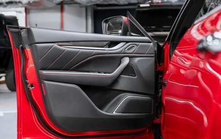 Maserati Levante I, 2019 год, 4 700 000 рублей, 26 фотография
