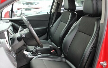 Chevrolet Tracker III, 2015 год, 1 150 000 рублей, 7 фотография
