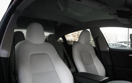 Tesla Model 3 I, 2023 год, 3 898 000 рублей, 12 фотография