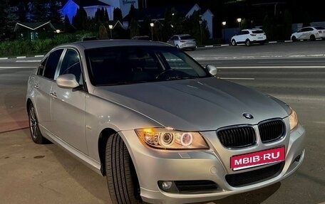 BMW 3 серия, 2011 год, 1 370 000 рублей, 1 фотография