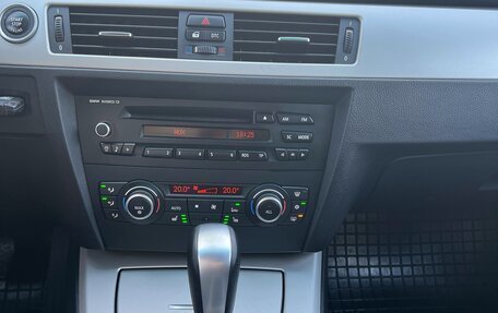 BMW 3 серия, 2011 год, 1 370 000 рублей, 12 фотография