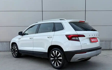 Skoda Karoq I, 2021 год, 1 630 000 рублей, 4 фотография