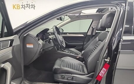 Volkswagen Passat B8 рестайлинг, 2021 год, 2 590 000 рублей, 11 фотография
