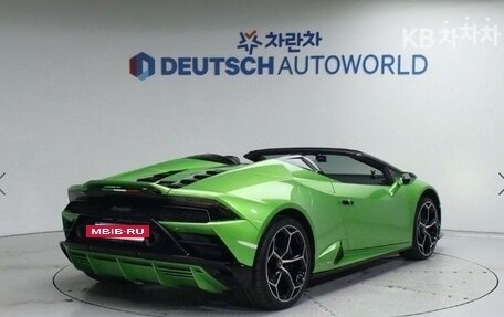 Lamborghini Huracán, 2022 год, 28 490 000 рублей, 3 фотография