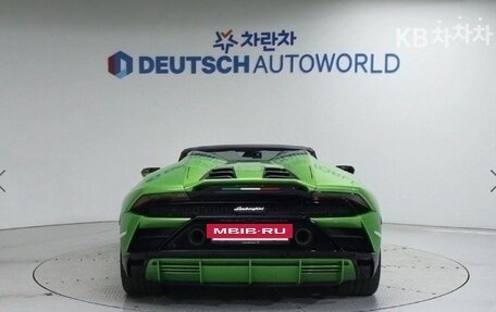 Lamborghini Huracán, 2022 год, 28 490 000 рублей, 4 фотография