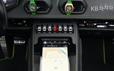 Lamborghini Huracán, 2022 год, 28 490 000 рублей, 9 фотография