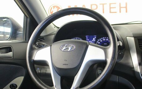 Hyundai Solaris II рестайлинг, 2013 год, 775 000 рублей, 16 фотография