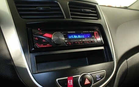 Hyundai Solaris II рестайлинг, 2013 год, 775 000 рублей, 12 фотография