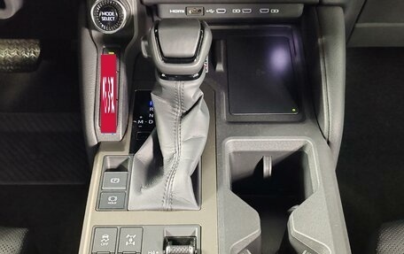 Toyota Land Cruiser Prado, 2024 год, 11 490 000 рублей, 23 фотография