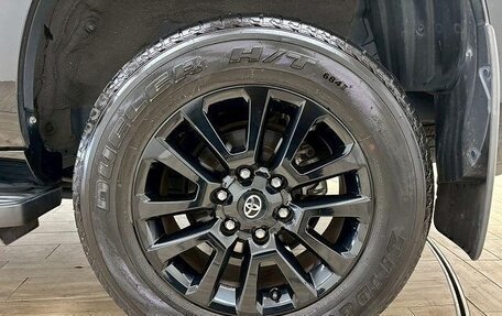 Toyota Land Cruiser Prado 150 рестайлинг 2, 2021 год, 3 514 123 рублей, 28 фотография
