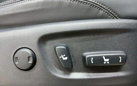 Toyota Land Cruiser Prado 150 рестайлинг 2, 2021 год, 3 514 123 рублей, 30 фотография