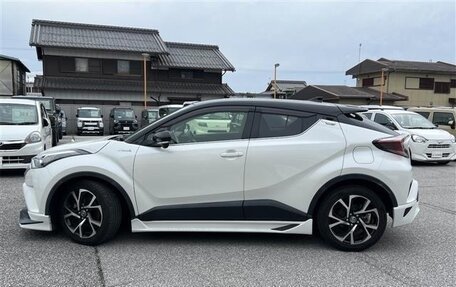 Toyota C-HR I рестайлинг, 2022 год, 1 721 000 рублей, 2 фотография