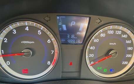 Hyundai Solaris II рестайлинг, 2013 год, 1 200 000 рублей, 11 фотография