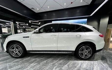 Mercedes-Benz EQC, 2022 год, 3 050 000 рублей, 7 фотография