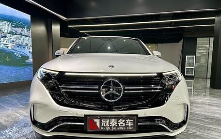 Mercedes-Benz EQC, 2022 год, 3 050 000 рублей, 2 фотография