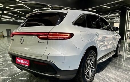 Mercedes-Benz EQC, 2022 год, 3 050 000 рублей, 4 фотография
