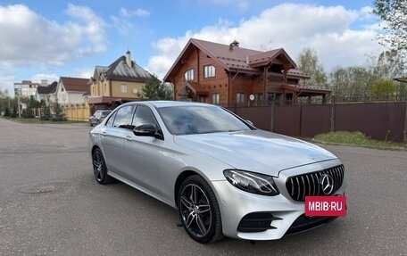Mercedes-Benz E-Класс, 2016 год, 2 600 000 рублей, 4 фотография