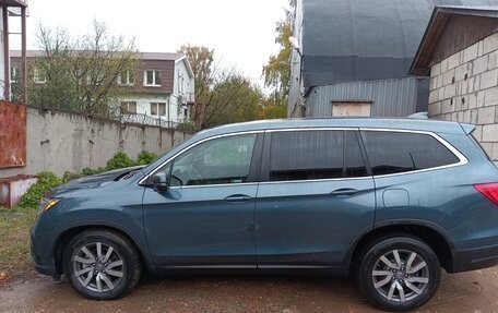 Honda Pilot III рестайлинг, 2020 год, 4 400 000 рублей, 4 фотография
