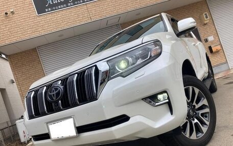 Toyota Land Cruiser Prado 150 рестайлинг 2, 2021 год, 3 450 000 рублей, 11 фотография