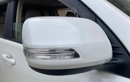Toyota Land Cruiser Prado 150 рестайлинг 2, 2021 год, 3 450 000 рублей, 12 фотография