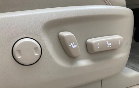 Toyota Land Cruiser Prado 150 рестайлинг 2, 2021 год, 3 450 000 рублей, 27 фотография