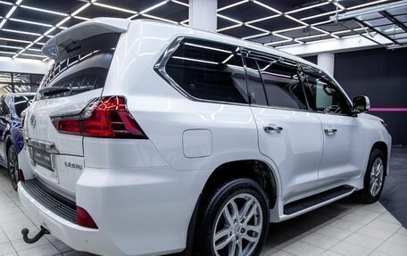Lexus LX III, 2017 год, 7 850 000 рублей, 3 фотография