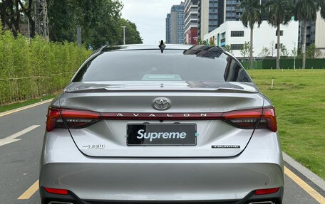 Toyota Avalon, 2022 год, 3 050 000 рублей, 4 фотография