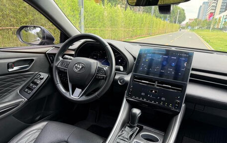 Toyota Avalon, 2022 год, 3 050 000 рублей, 8 фотография