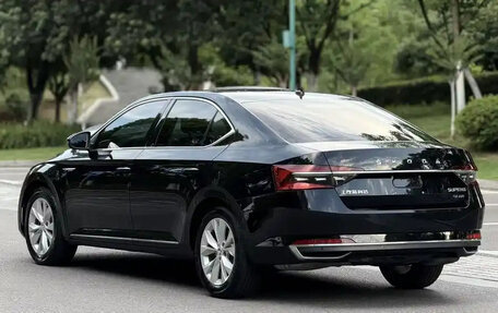 Skoda Superb III рестайлинг, 2021 год, 2 150 000 рублей, 4 фотография