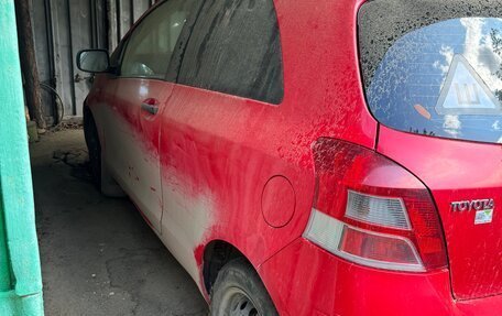 Toyota Yaris III рестайлинг, 2010 год, 400 000 рублей, 4 фотография
