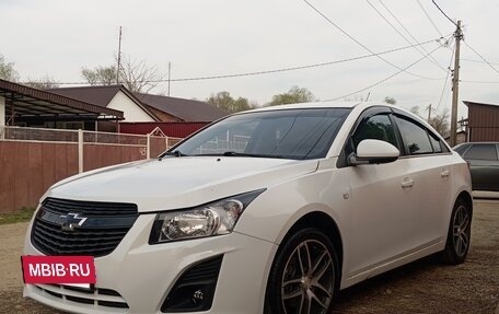 Chevrolet Cruze II, 2013 год, 825 000 рублей, 2 фотография