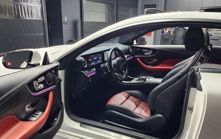 Mercedes-Benz E-Класс, 2017 год, 3 060 000 рублей, 15 фотография