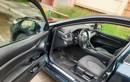 Toyota Camry, 2020 год, 2 850 000 рублей, 10 фотография