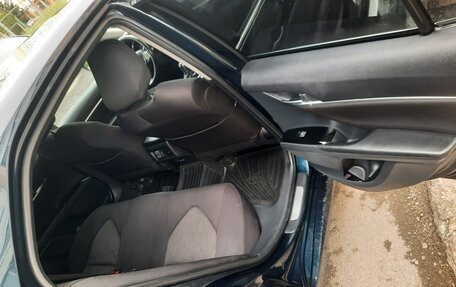 Toyota Camry, 2020 год, 2 850 000 рублей, 8 фотография
