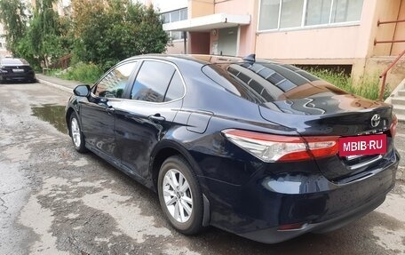 Toyota Camry, 2020 год, 2 850 000 рублей, 5 фотография