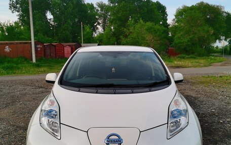 Nissan Leaf I, 2015 год, 670 000 рублей, 1 фотография
