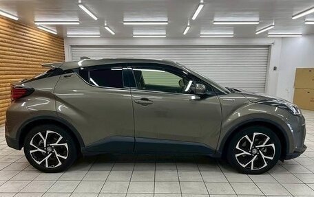 Toyota C-HR I рестайлинг, 2022 год, 1 598 000 рублей, 3 фотография