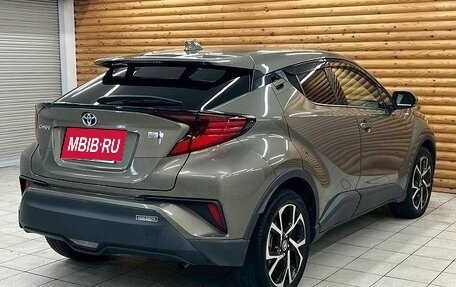 Toyota C-HR I рестайлинг, 2022 год, 1 598 000 рублей, 7 фотография