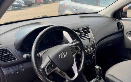 Hyundai Solaris II рестайлинг, 2015 год, 760 000 рублей, 5 фотография